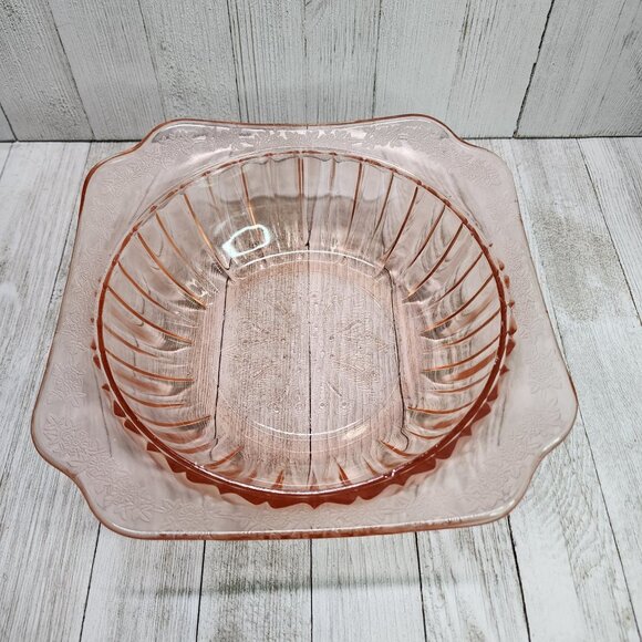 Vintage Pink Depression Glass Serving Bowl 10" with Floral Leaves Etching Design - Picture 3 of 6